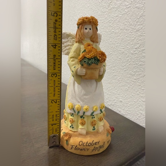 Linda Grayson October Flower Angel Figurine Handmade Colendula Vintage 1995 - Picture 7 of 8